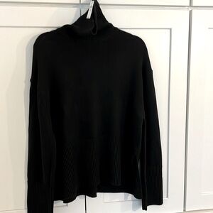 Gap black sweater NWT